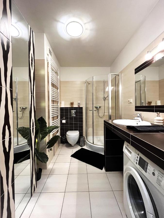 Jagielly Apartment ~ Self Check-In 24H ~ Parking & Lift Wroclaw Dış mekan fotoğraf